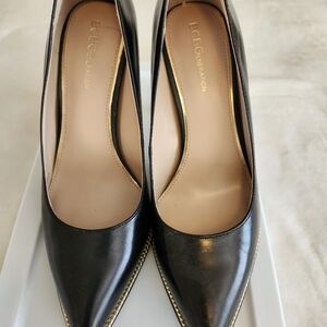BCBG BLACK HEELS